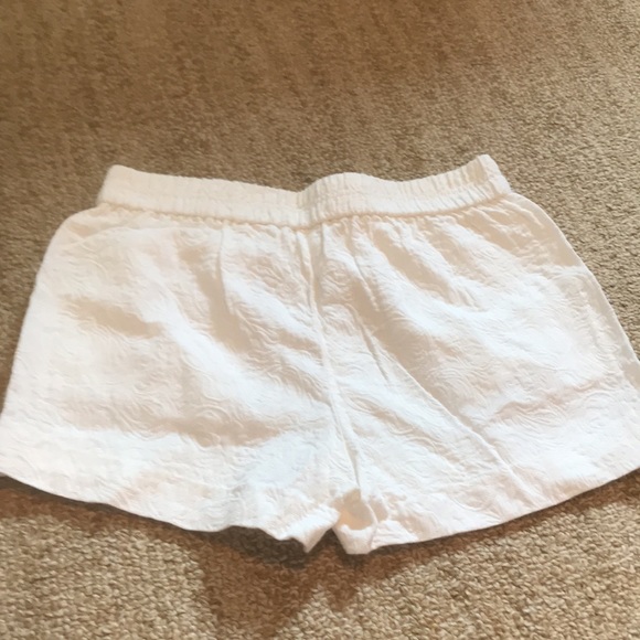 J Crew white damask cotton shorts. Great condition - Picture 4 of 4